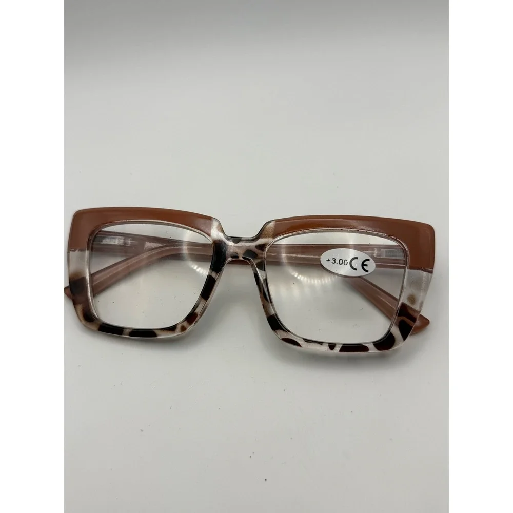 Square Reading Glasses +3.00 Translucent brown cheetah frame Unisex Magnifier